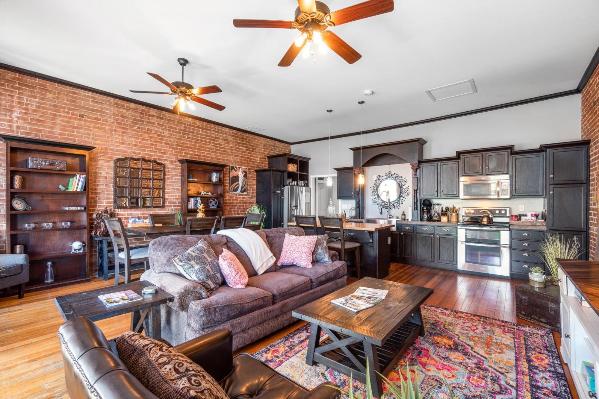 Downtown Loft Amazing Bath Tub & Shower #9 Perryville Exterior foto